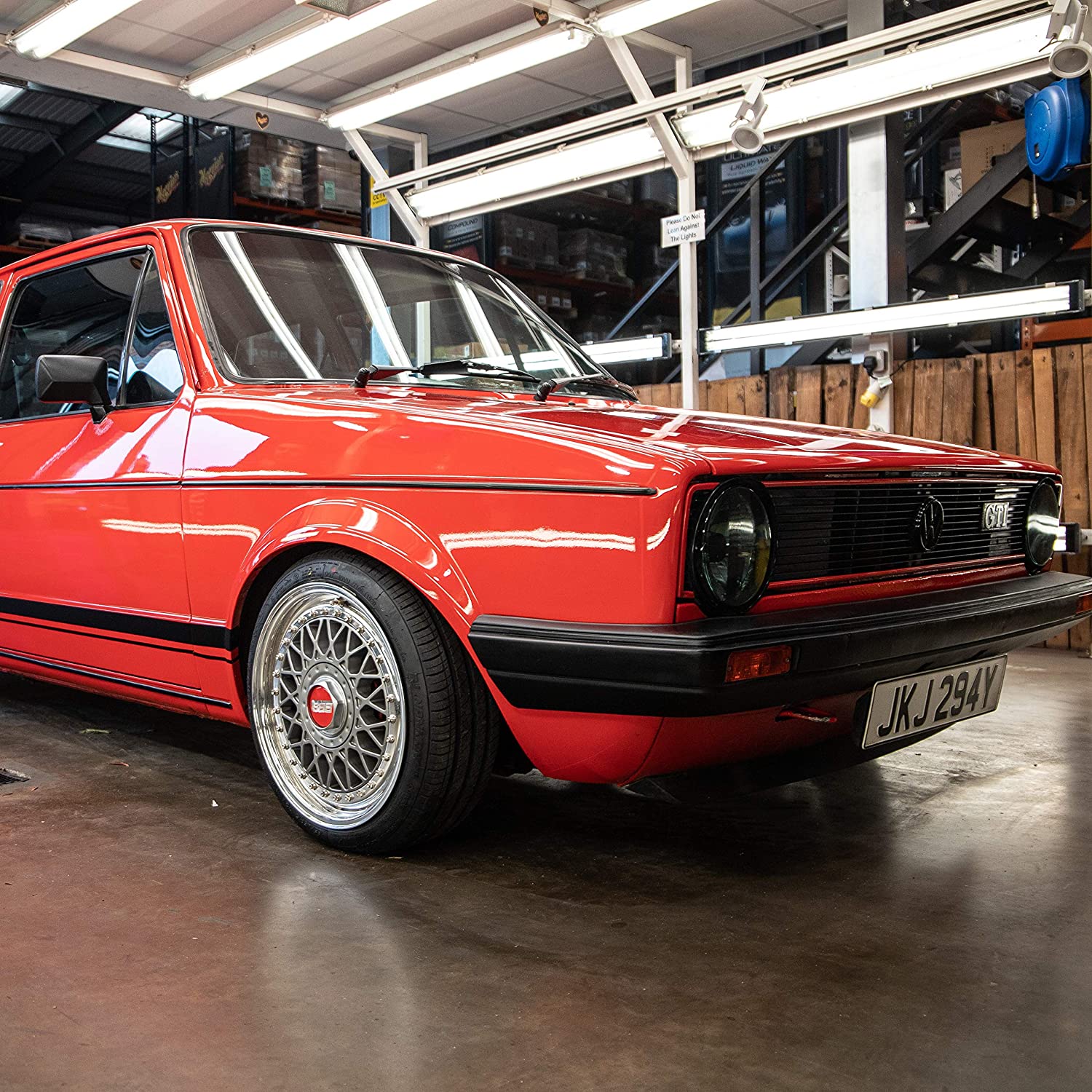 DEEP CRYSTAL PAINT POLISH