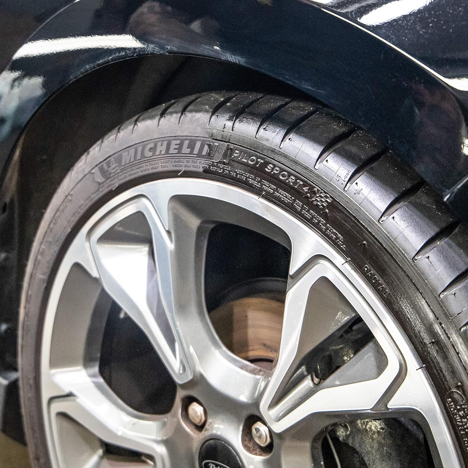 MEGUIAR'S ALL SEASON DRESSING 3,78 L